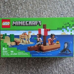 LEGO Minecraft Pirate Adventure Set - Red, Brown, Blue